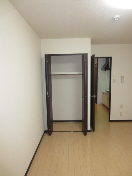 物件内観写真15　(収納)