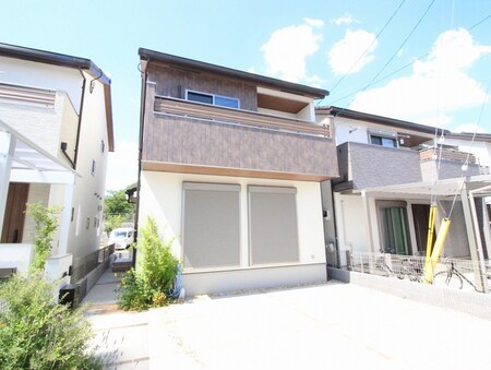嵯峨広沢池下町貸家（32-43）外観写真