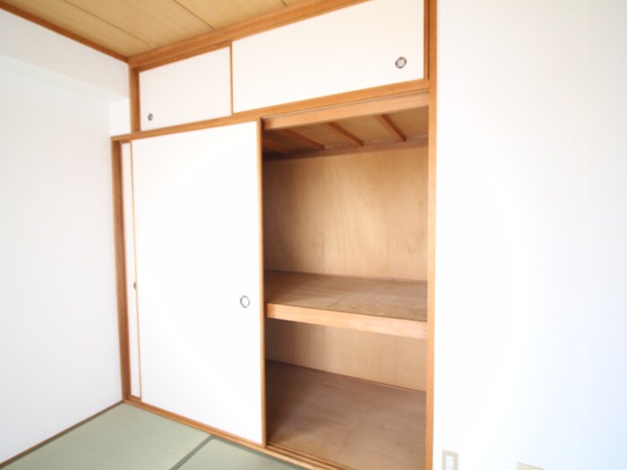 物件内観写真15　(収納)