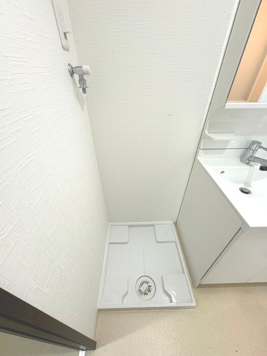 物件内観写真11　(洗濯機置場)