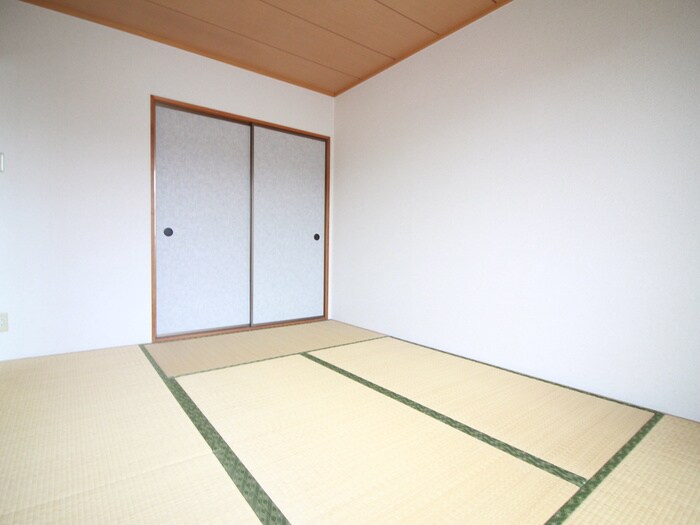 物件内観写真12　(居室)