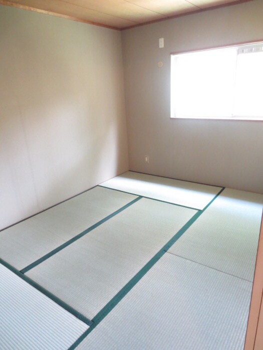 物件内観写真13　(室内からの展望)