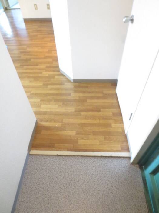 物件内観写真18　(玄関)