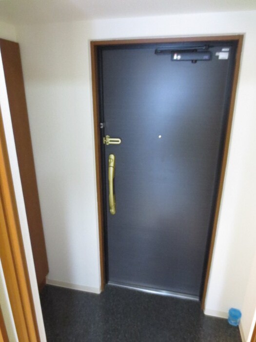物件内観写真22　(玄関)