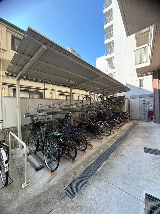 物件外観写真6　(駐輪場)