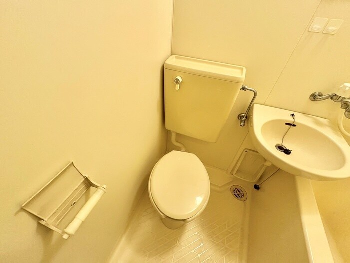 物件内観写真13　(トイレ)