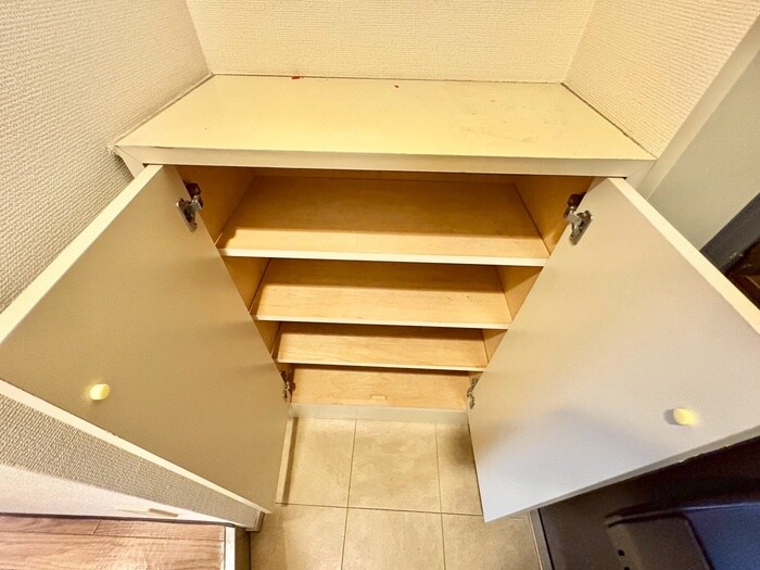 物件内観写真17　(靴箱)