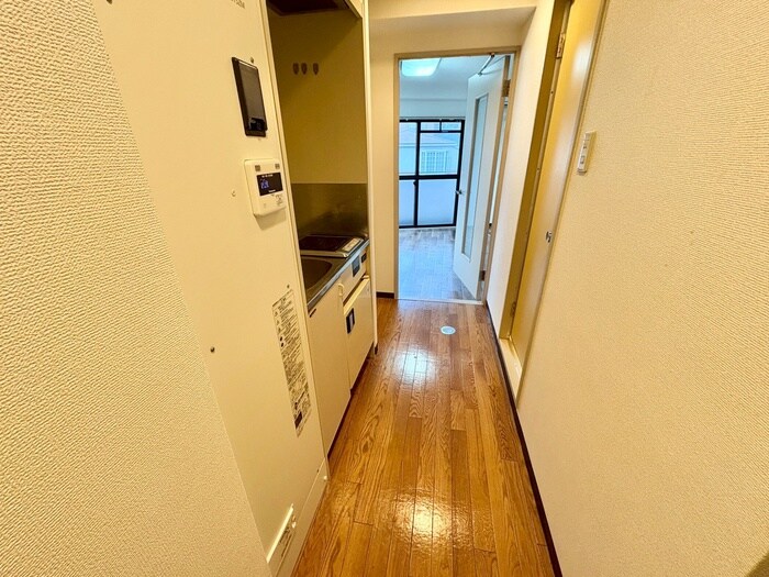 物件内観写真20　(廊下)