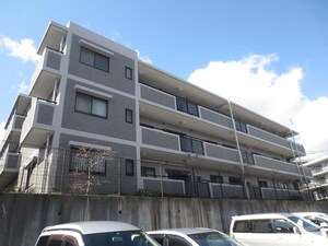 藤和ﾗｲﾌﾞﾀｳﾝ南春日丘4番館ｶﾙﾐｱ外観写真