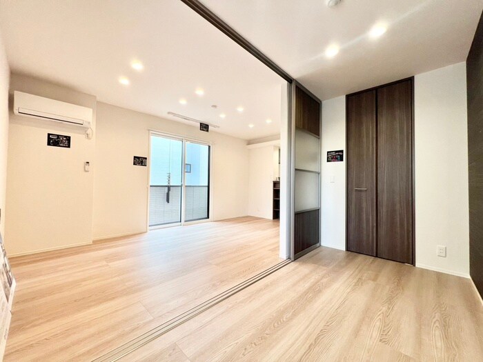 物件内観写真10　(居室)