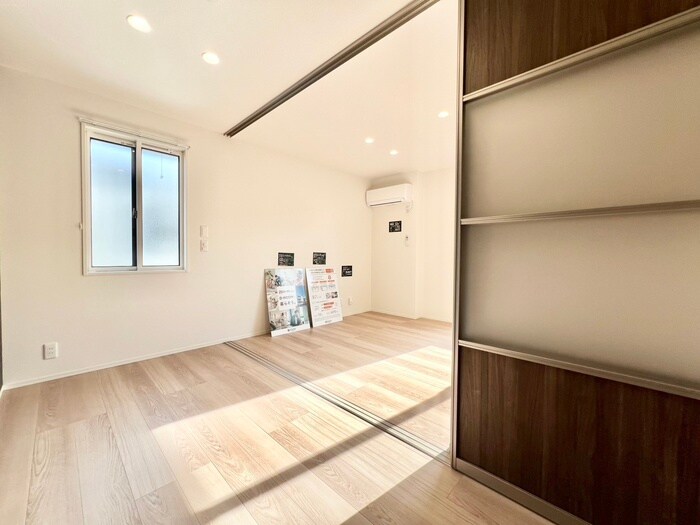 物件内観写真10　(居室)