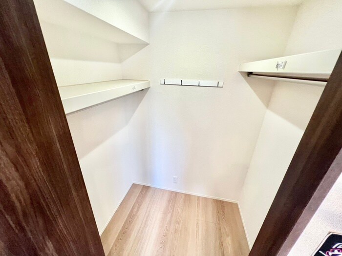 物件内観写真11　(収納)