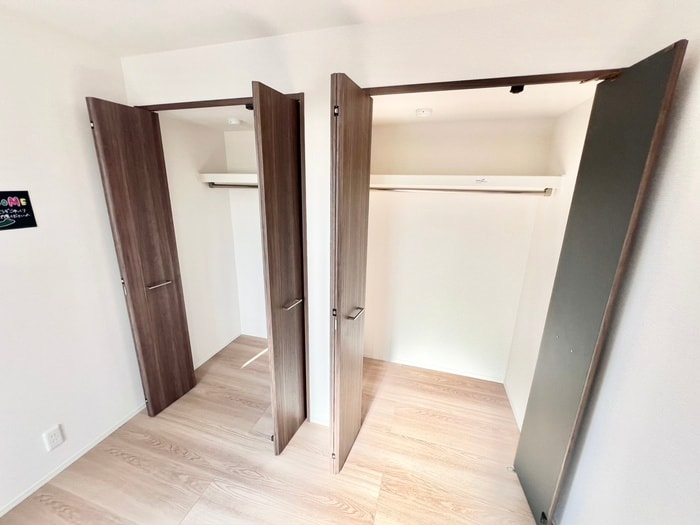 物件内観写真12　(収納)