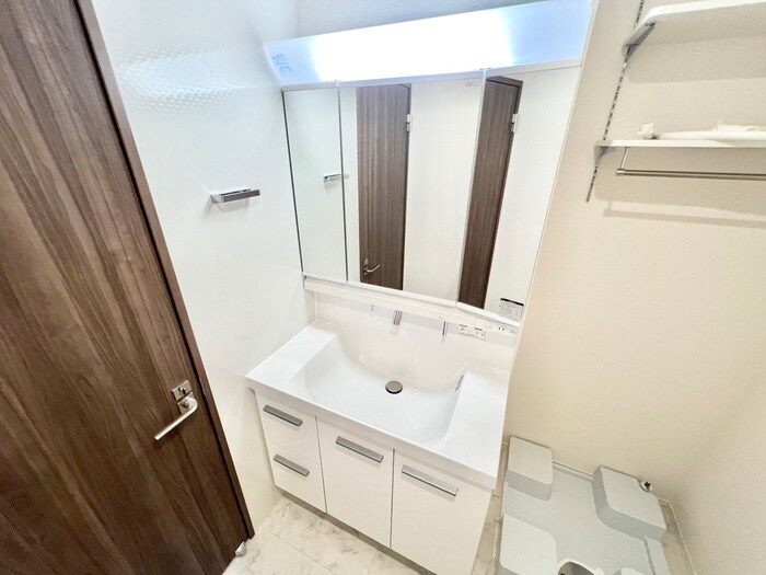 物件内観写真13　(洗面)