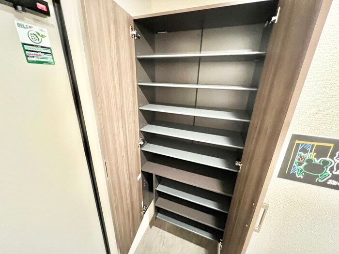 物件内観写真18　(靴箱)