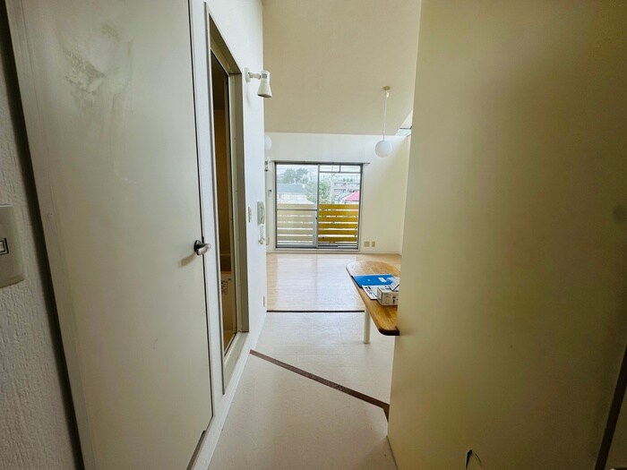 物件内観写真18　(廊下)