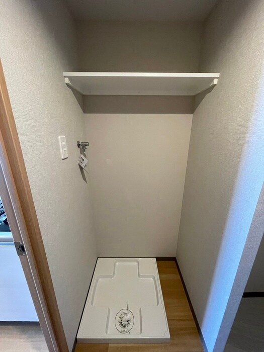 物件内観写真17　(洗濯機置場)