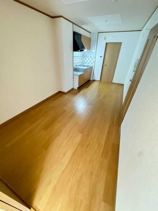 物件内観写真9　(居室)