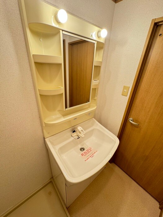 物件内観写真11　(洗面)