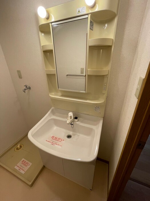 物件内観写真13　(洗面)