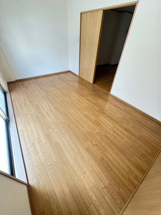 物件内観写真17　(居室)