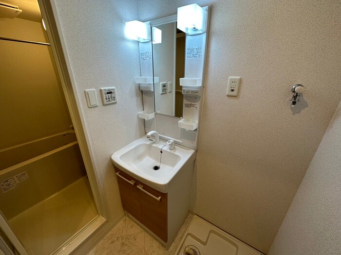 物件内観写真12　(洗面)