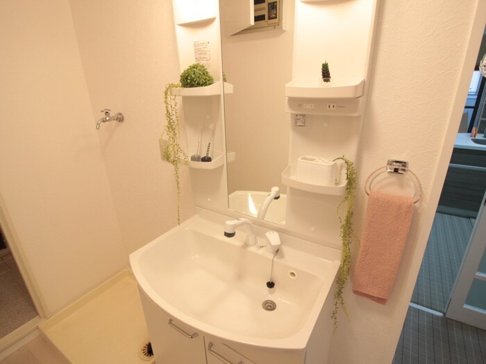 物件内観写真9　(洗面)