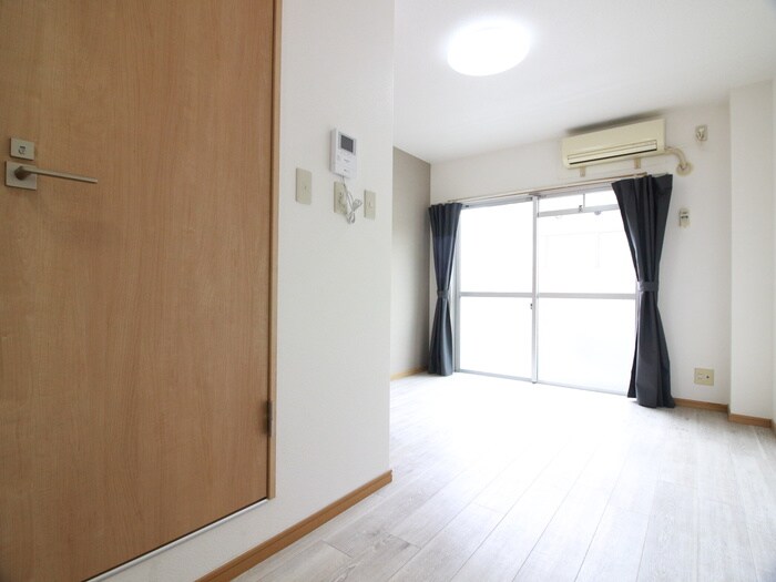 物件内観写真10　(居室)