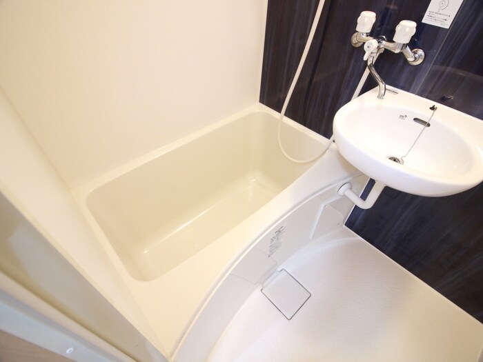 物件内観写真12　(バス／シャワールーム等)