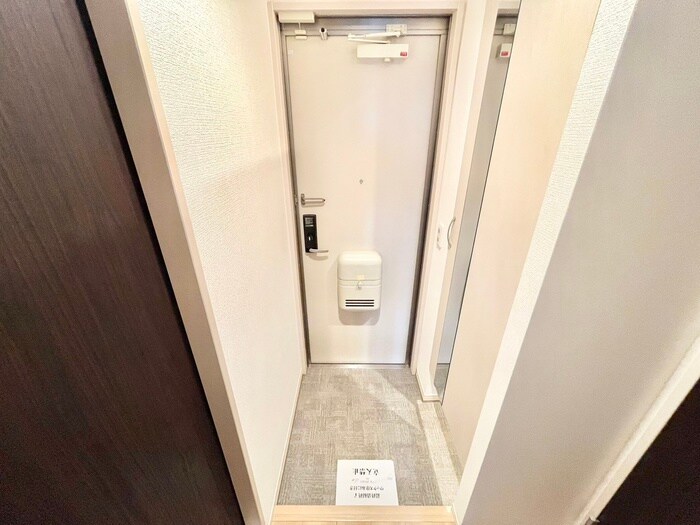 物件内観写真15　(玄関)