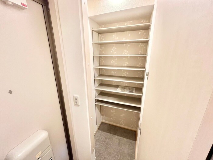 物件内観写真16　(靴箱)