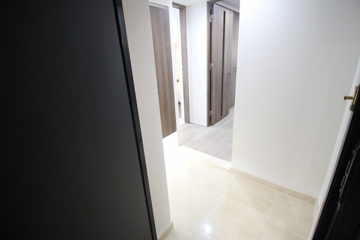 物件内観写真4　(廊下)
