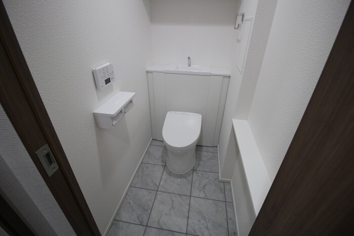 物件内観写真11　(トイレ)