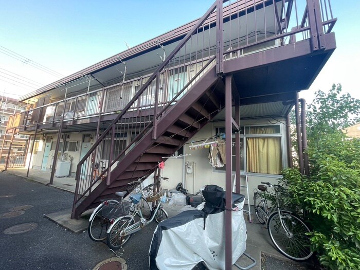 春日ハイツＡの外観写真