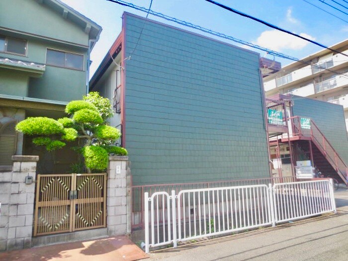 春日ハイツＡの外観写真