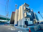 建築中