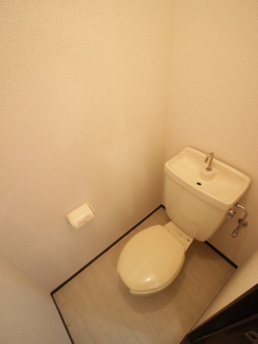 物件内観写真15　(トイレ)
