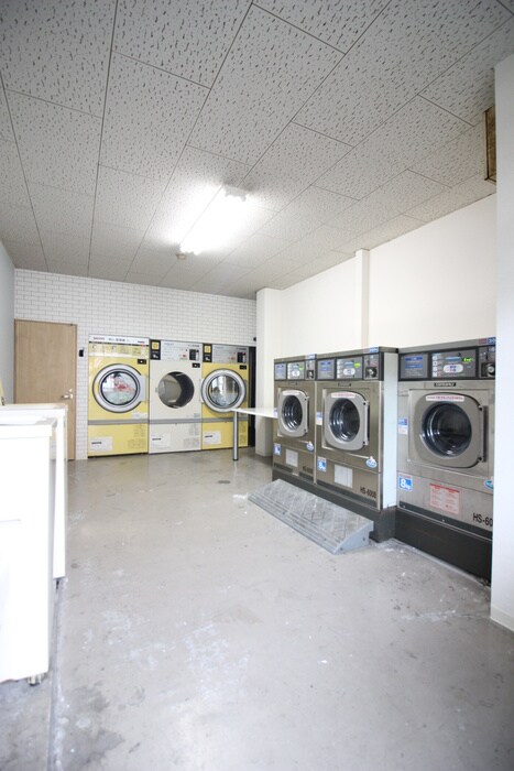 物件外観写真4　(建物設備)