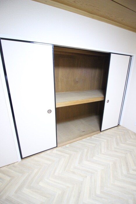 物件内観写真16　(収納)