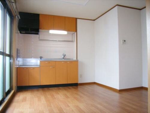 物件内観写真4　(居室)