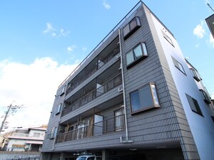 ア－クヒル石切外観写真