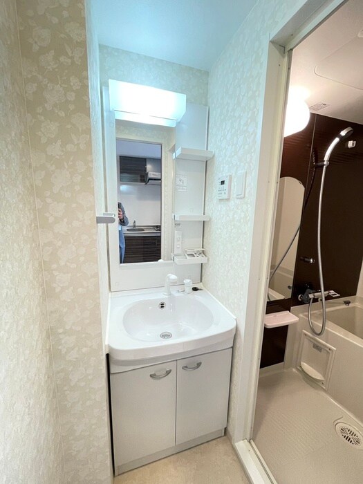 物件内観写真12　(洗面)