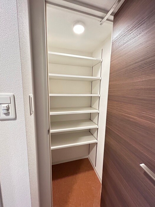 物件内観写真18　(靴箱)