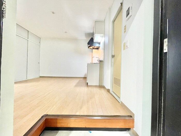 物件内観写真21　(廊下)