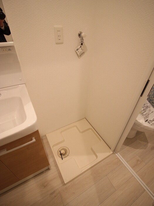 物件内観写真12　(洗濯機置場)