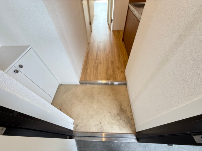 物件内観写真15　(玄関)