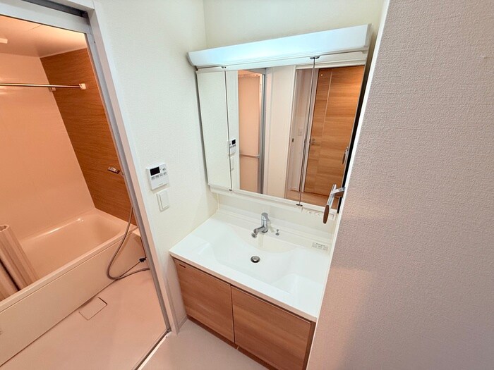 物件内観写真9　(洗面)