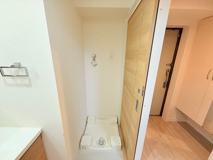 物件内観写真11　(洗濯機置場)