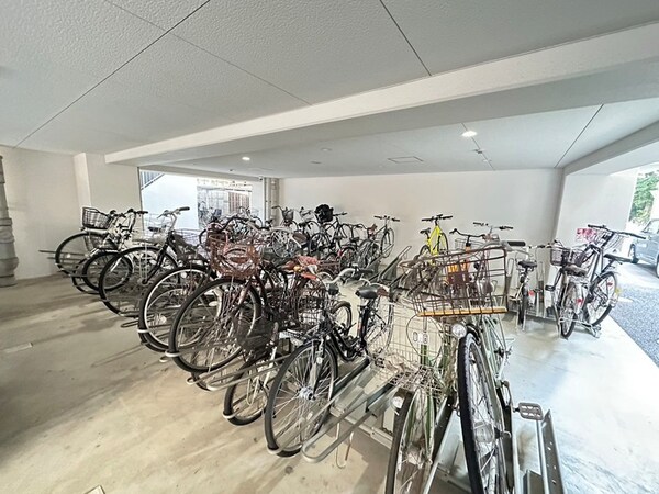 駐輪場
