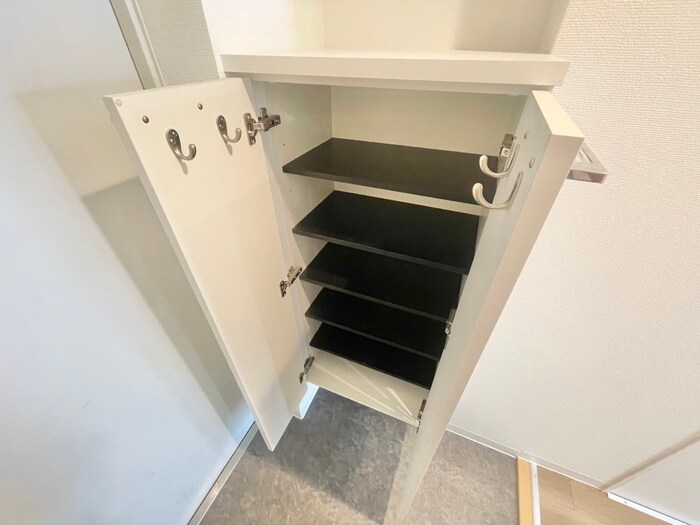 物件内観写真13　(靴箱)